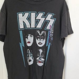 NWT Kiss t shirt. Size XL